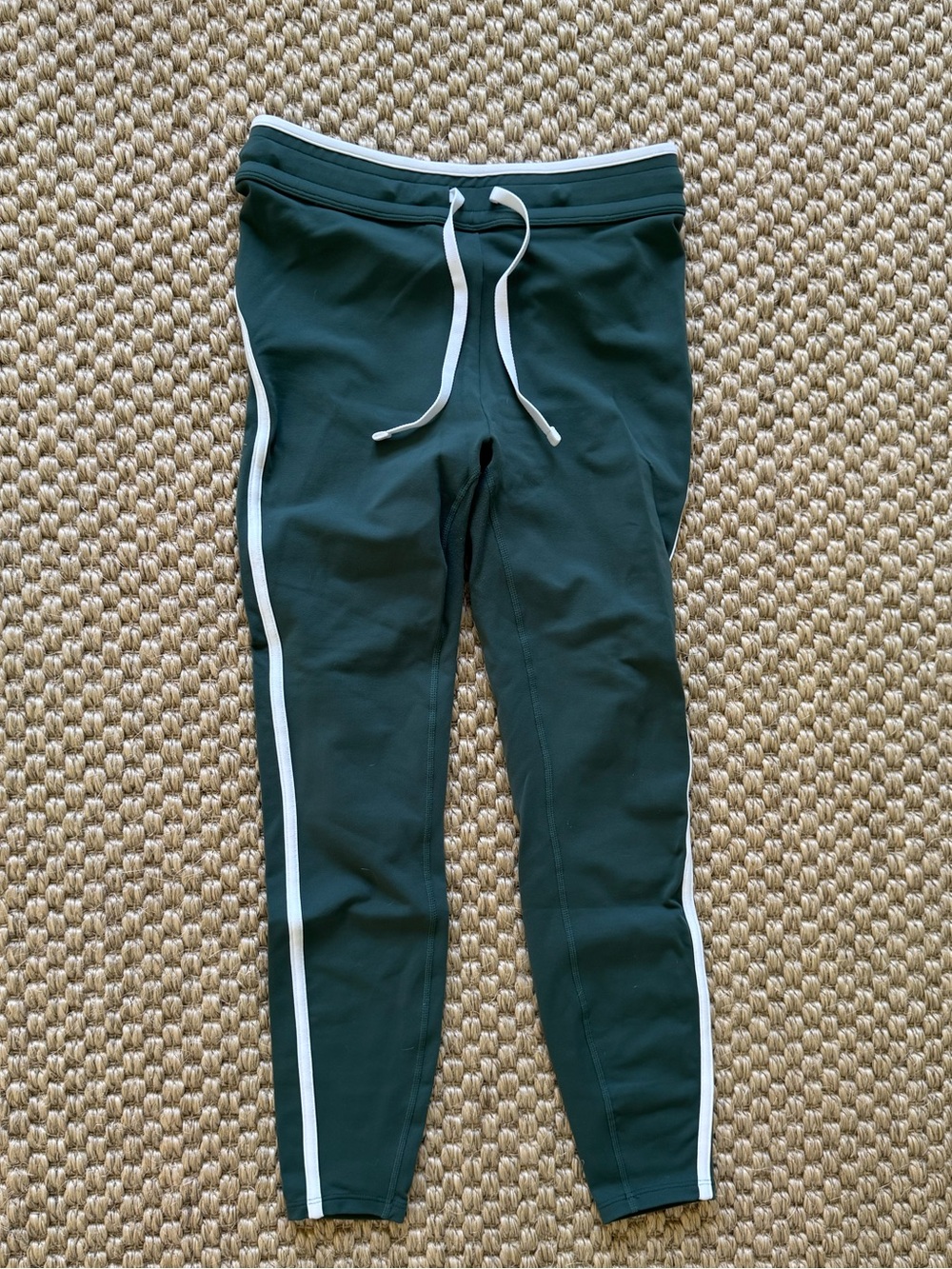 NWT Alo Airbrush High-Waist Race Pace 7/8 Legging clover green white size small - Picture 4 of 6